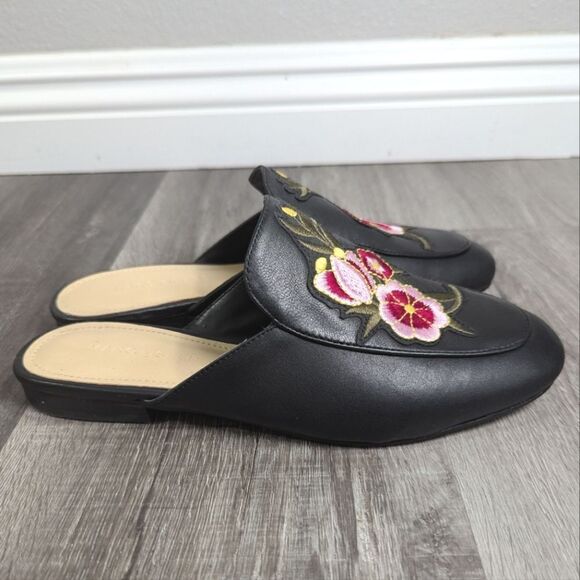 Marc Fisher Wrangler black leather floral embroidered flats mules womens 6 - Picture 3 of 6